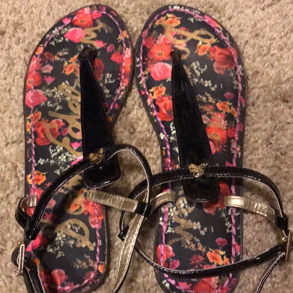 Beautiful Black Sam Edelman Sandals girls with floral sole